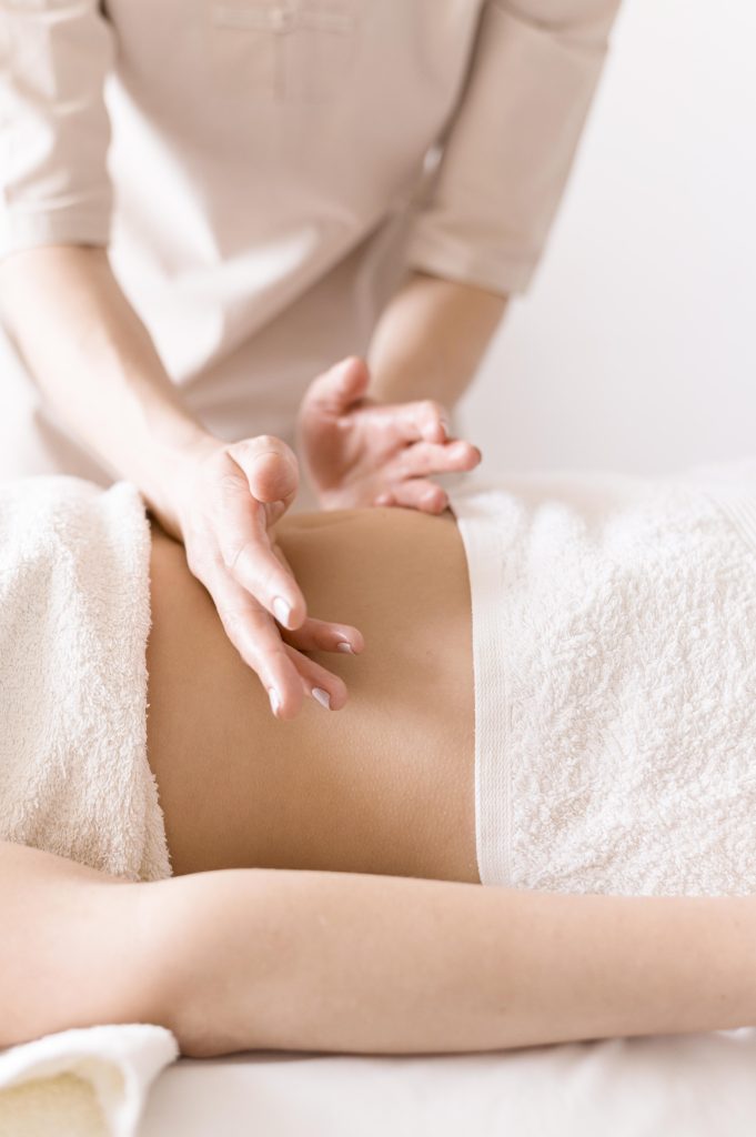 massage-relaxant-de-l-abdomen